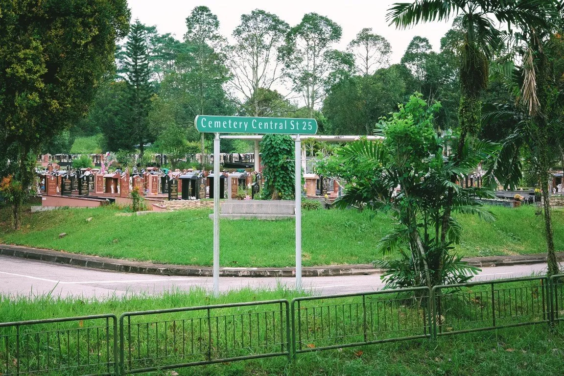 Choa Chu Kang Cemetery Singapore 6