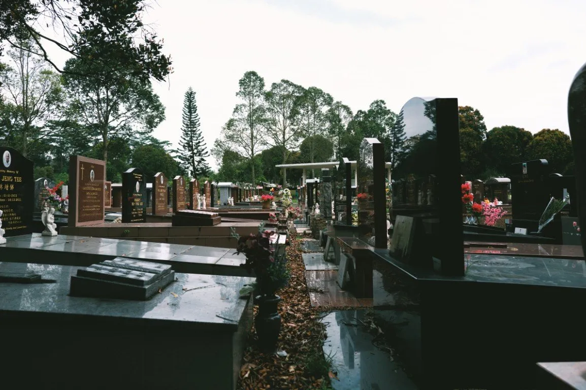 Choa Chu Kang Cemetery Singapore 17